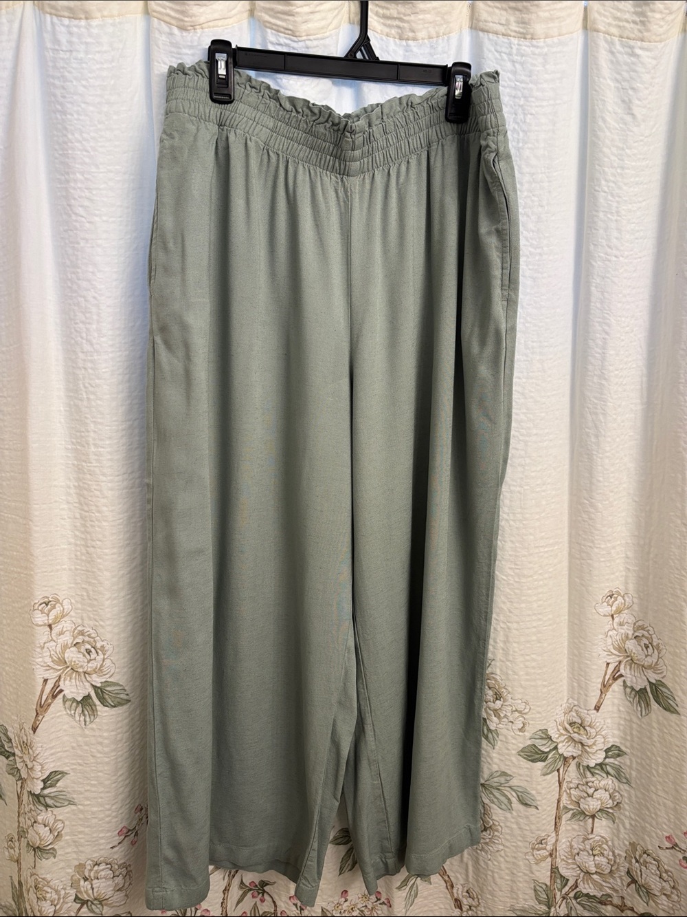dip Sage Green Elastic Waist Pants